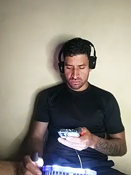 Alexsexygamer online show from November 6, 2025, 12:36 am