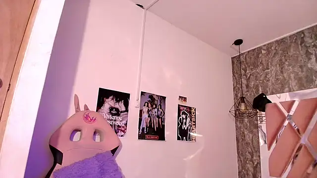 Terraelowen online show from October 18, 2025, 11:23 am