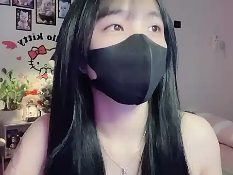 keelinnn19 online show from December 14, 2025, 6:46 pm