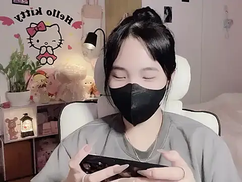 keelinnn19 online show from January 14, 2026, 10:02 pm