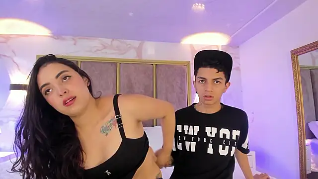 NickandAbby  online show from February 2, 2026, 8:08 pm