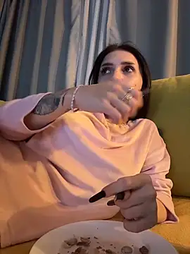 sexyanais online show from November 7, 2025, 8:13 pm