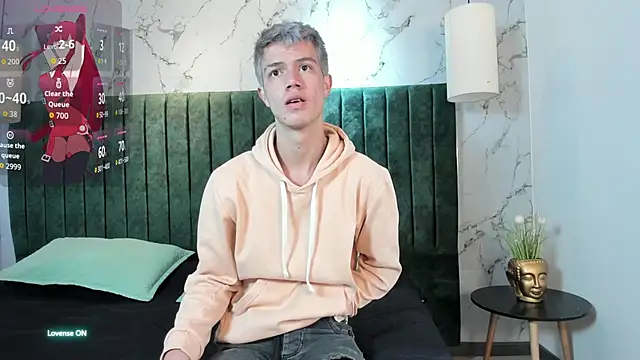 nicktorn online show from October 15, 2025, 1:08 pm