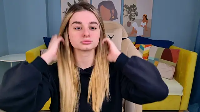 SweetyLicky online show from January 14, 2026, 3:04 pm