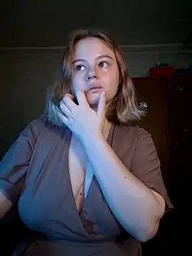 SlipperSherry online show from October 7, 2025, 2:40 pm