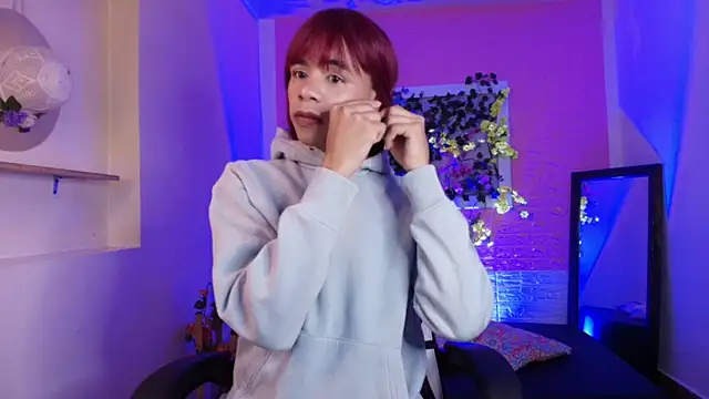 Katy bratz  online show from October 3, 2025, 2:59 am