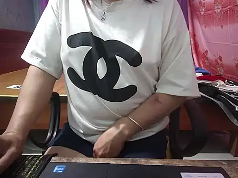 Xue weng online show from May 27, 2026, 11:01 pm