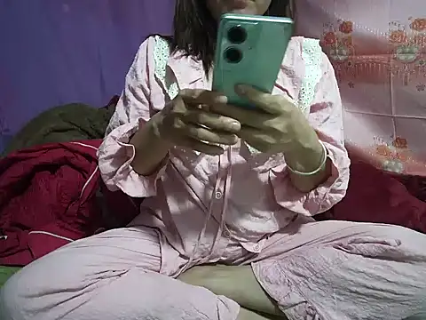 Snapshot of Xue_weng chatting on February 13, 2026, 1:55 pm Xue weng online show from February 13, 2026, 1:55 pm