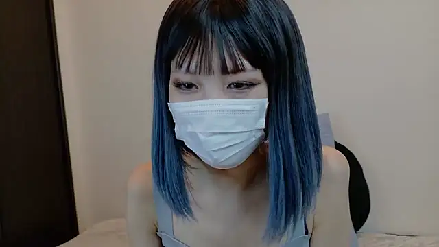 sarina at online show from February 8, 2026, 9:40 am