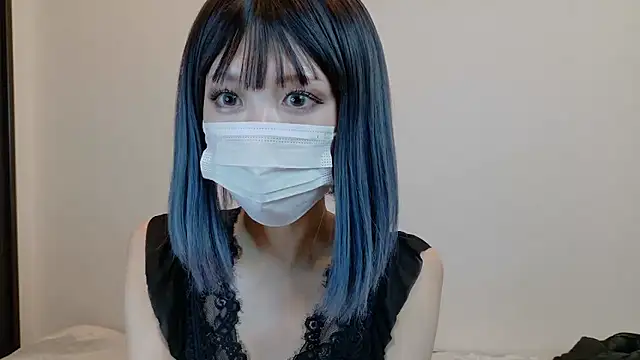 sarina at online show from January 14, 2026, 9:24 am