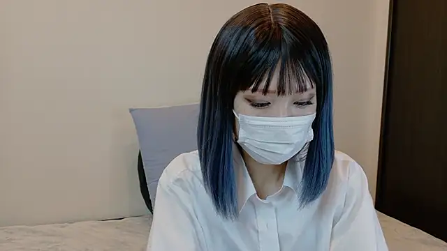 sarina at online show from February 16, 2026, 9:30 am