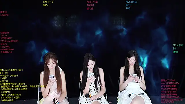 EYgirl222 online show from November 16, 2025, 8:30 am