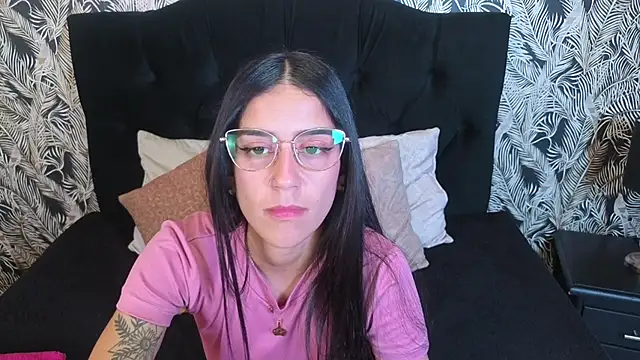 Snapshot of DanielaMonroe chatting on February 10, 2026, 9:47 pm DanielaMonroe online show from February 10, 2026, 9:47 pm