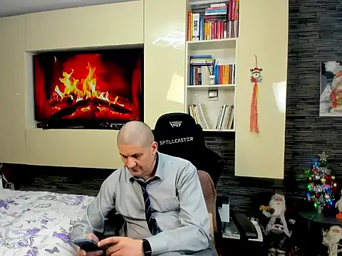 SpartacusDaddy48 online show from February 16, 2026, 4:16 pm