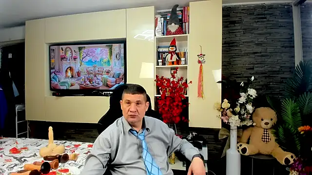 SpartacusDaddy48 online show from April 4, 2026, 8:32 am