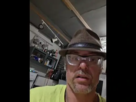 Billyschxh online show from November 22, 2025, 12:10 am