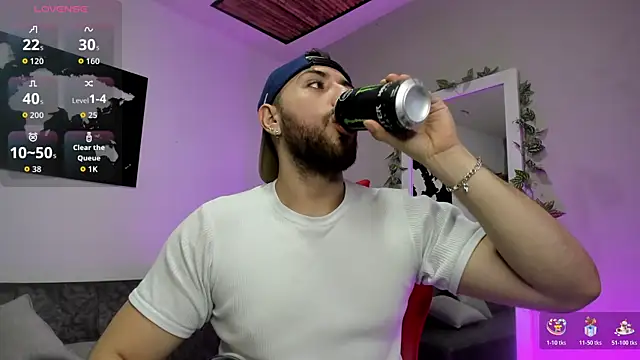 Maximo Wolff online show from December 15, 2025, 8:14 pm