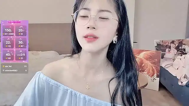 nini a online show from February 4, 2026, 2:01 pm