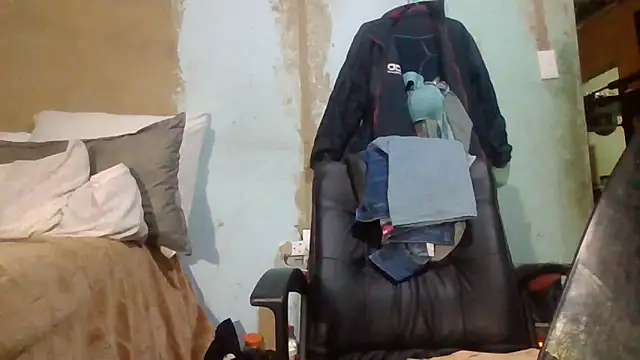 Snapshot of Nicky52 chatting on April 10, 2026, 3:13 am Nicky52 online show from April 10, 2026, 3:13 am