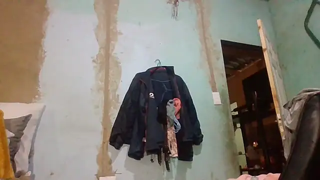 Snapshot of Nicky52 chatting on April 15, 2026, 4:51 am Nicky52 online show from April 15, 2026, 4:51 am