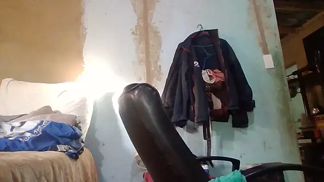 Snapshot of Nicky52 chatting on March 26, 2026, 5:39 am Nicky52 online show from March 26, 2026, 5:39 am