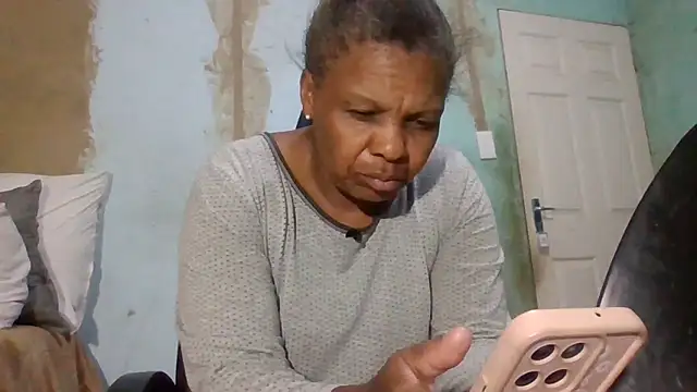 Snapshot of Nicky52 chatting on April 9, 2026, 12:12 am Nicky52 online show from April 9, 2026, 12:12 am