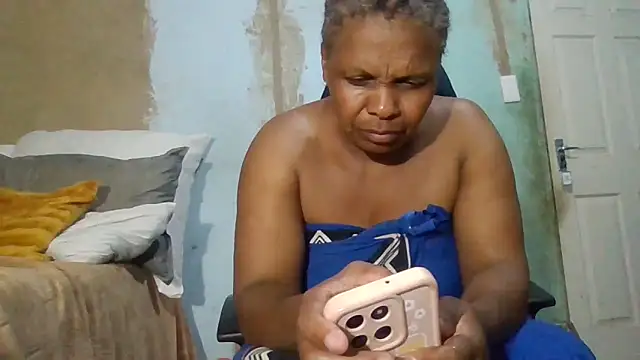 Snapshot of Nicky52 chatting on April 2, 2026, 4:35 pm Nicky52 online show from April 2, 2026, 4:35 pm