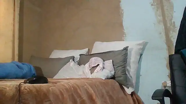 Snapshot of Nicky52 chatting on April 2, 2026, 4:30 am Nicky52 online show from April 2, 2026, 4:30 am