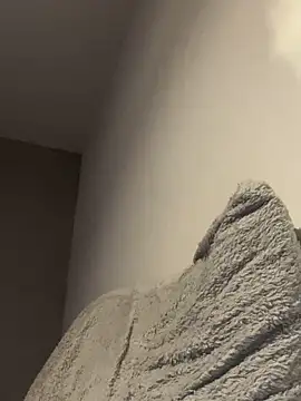 LollyLove  online show from March 4, 2026, 9:11 pm