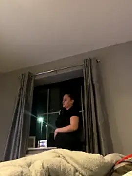 LollyLove  online show from January 11, 2026, 7:10 pm