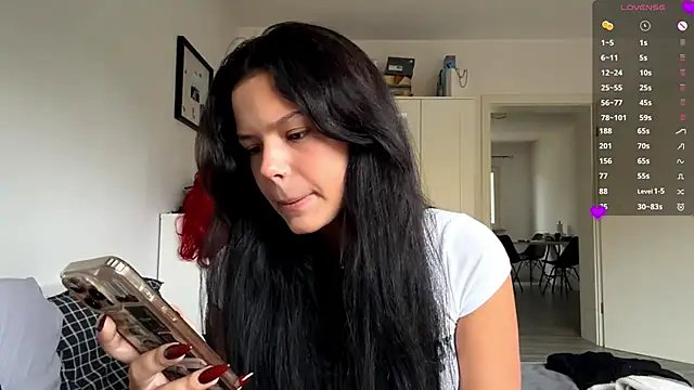 MaydaCornwall online show from October 24, 2025, 7:07 am