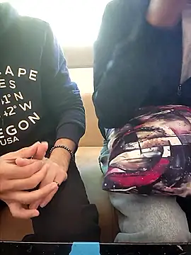 Snapshot of HitShelf chatting on January 11, 2026, 1:51 pm HitShelf online show from January 11, 2026, 1:51 pm