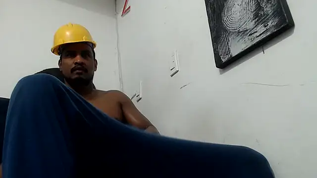 ElCaballeroNegro24 online show from June 14, 2026, 3:19 am