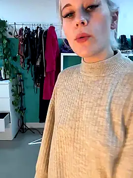 TheRealJessyLey online show from December 19, 2025, 7:38 pm