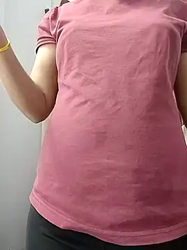 Snapshot of Ruhi_07 chatting on April 10, 2026, 4:30 am Ruhi 07 online show from April 10, 2026, 4:30 am