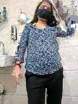 Snapshot of Ruhi_07 chatting on March 3, 2026, 8:16 pm Ruhi 07 online show from March 3, 2026, 8:16 pm