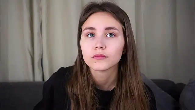 EthalFlowers online show from November 15, 2025, 1:20 am