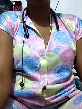 Snapshot of Sandhya_25 chatting on November 10, 2025, 5:07 pm Sandhya 25 online show from November 10, 2025, 5:07 pm