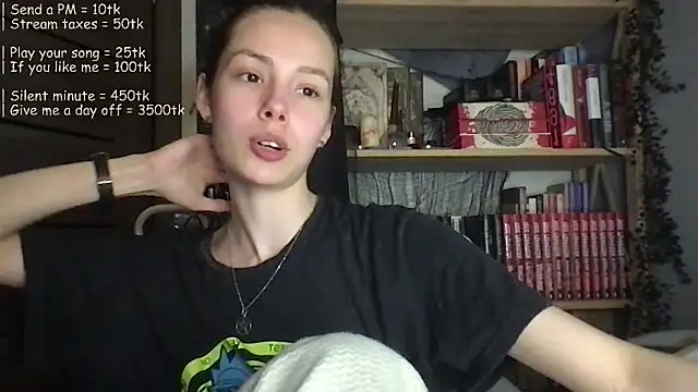 Yuna5343 online show from May 21, 2026, 9:12 pm