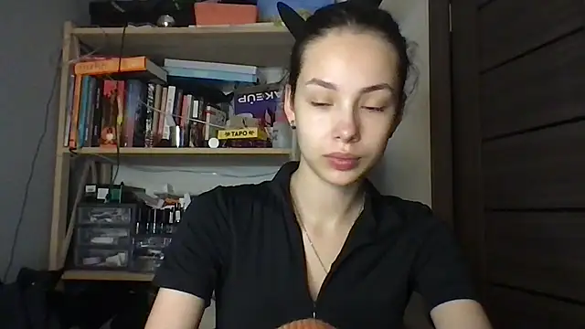 Yuna5343 online show from December 2, 2025, 8:54 pm