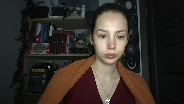 Yuna5343 online show from April 9, 2026, 9:32 pm