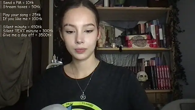 Yuna5343 online show from May 14, 2026, 9:45 pm
