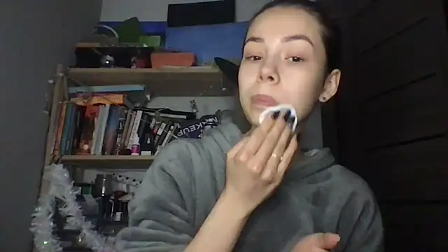 Yuna5343 online show from January 14, 2026, 8:34 pm