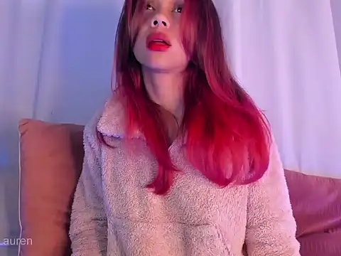 Snapshot of Laurenn_2 chatting on November 6, 2025, 3:38 pm Laurenn 2 online show from November 6, 2025, 3:38 pm