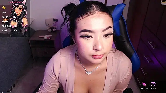 Snapshot of Angela_elliss1 chatting on February 17, 2026, 12:41 am Angela elliss1 online show from February 17, 2026, 12:41 am