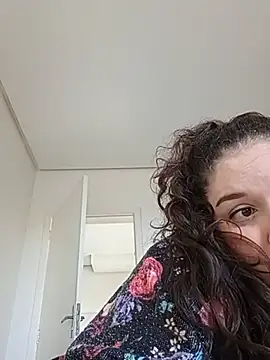 valkiriabbw online show from June 24, 2026, 1:43 pm