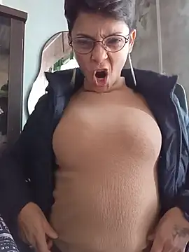 Lulypsicologasexual online show from July 5, 2026, 6:37 pm