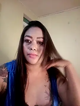 EmmaKantutera online show from November 4, 2025, 5:28 pm