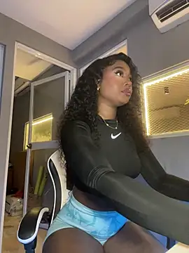 alisonn moon online show from February 22, 2026, 9:27 pm