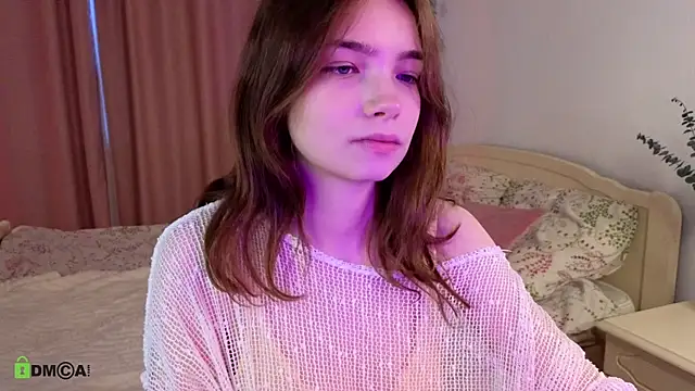 Evi Brook online show from April 17, 2026, 4:32 pm